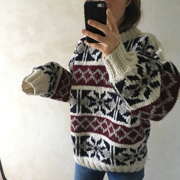 Sold! 100% wool hand knit sweater from Ecuador - Picture 3 of 8